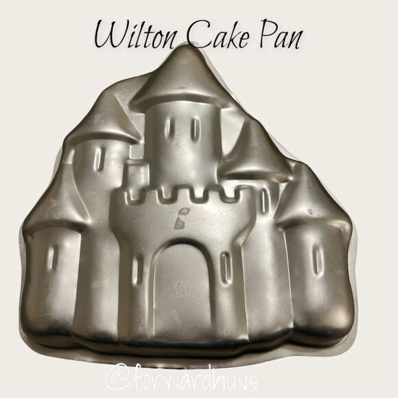 Wilton Castle Cake Pan (2 of 2) - Picture 7 of 12